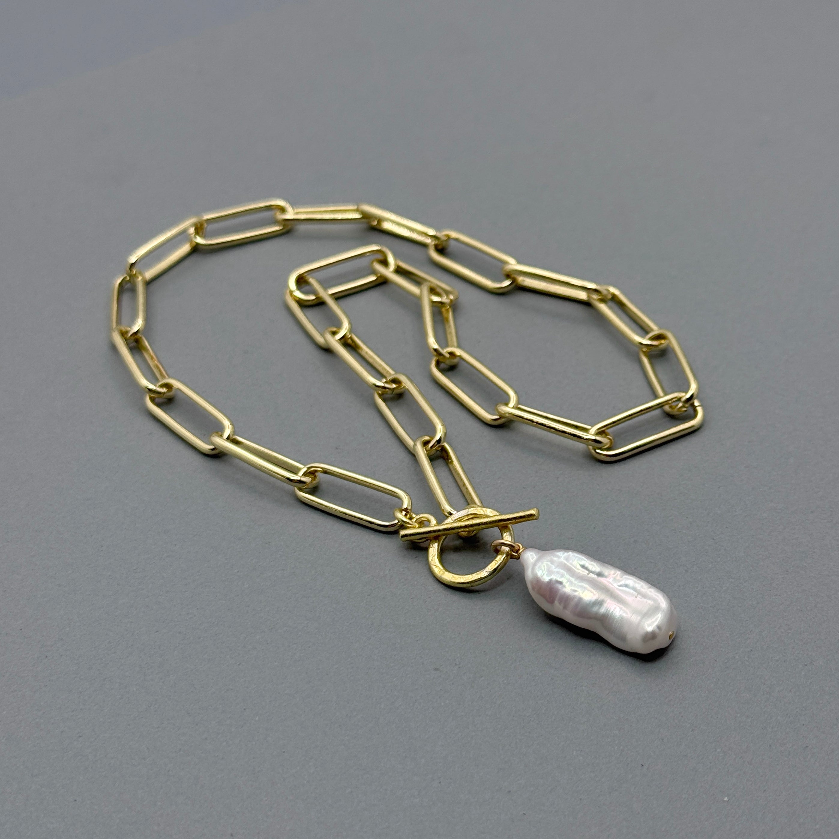 Bold White Baroque Pearl Paperclip Necklace
