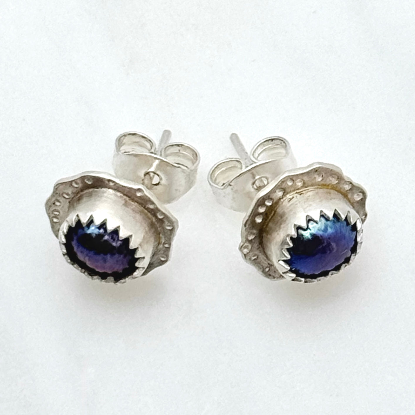 Black Pearl Textured Silver Stud Earrings
