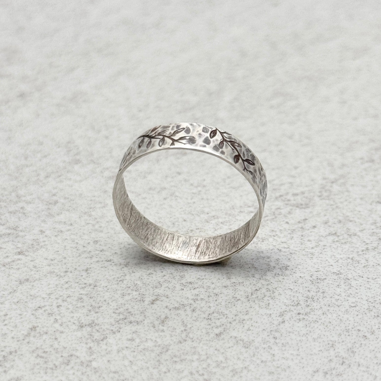 Sterling Silver Hammered Leaf Pattern Ring