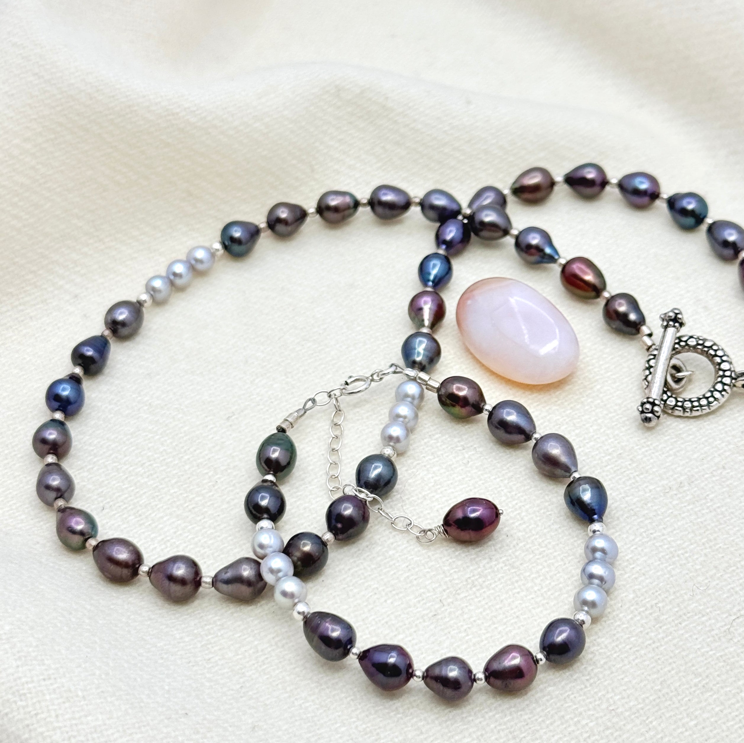 Light & Dark Gray Pearl Silver Necklace