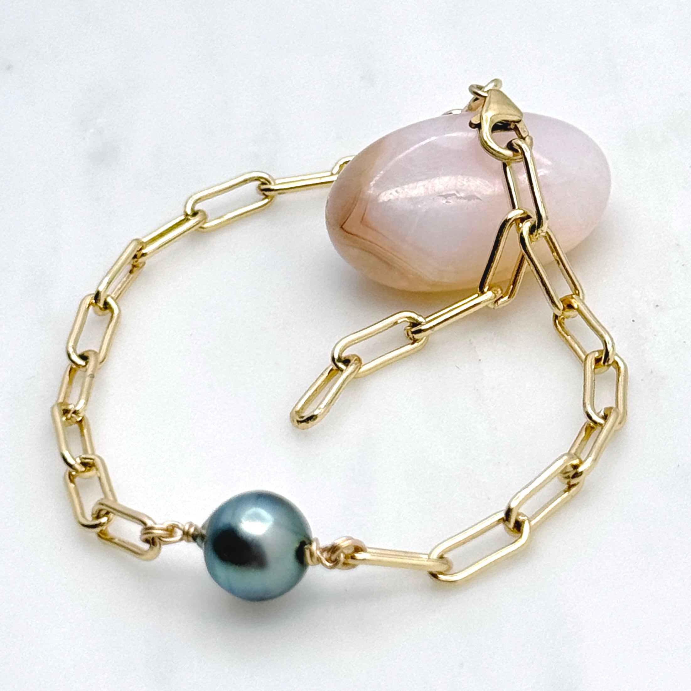 Golden Link Bracelet with Tahitian Pearl