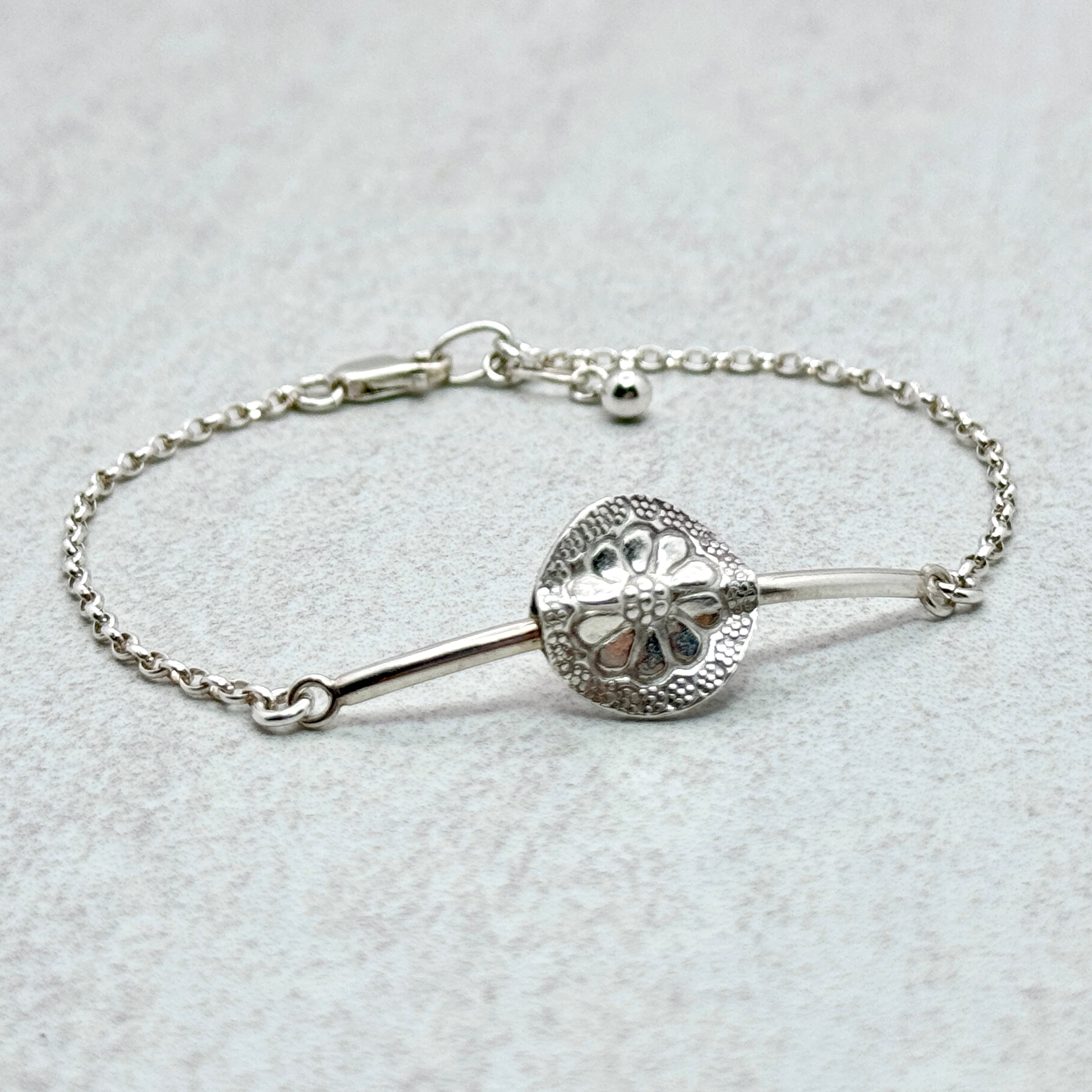 Thai Silver Decorative Flower Bead Bracelet