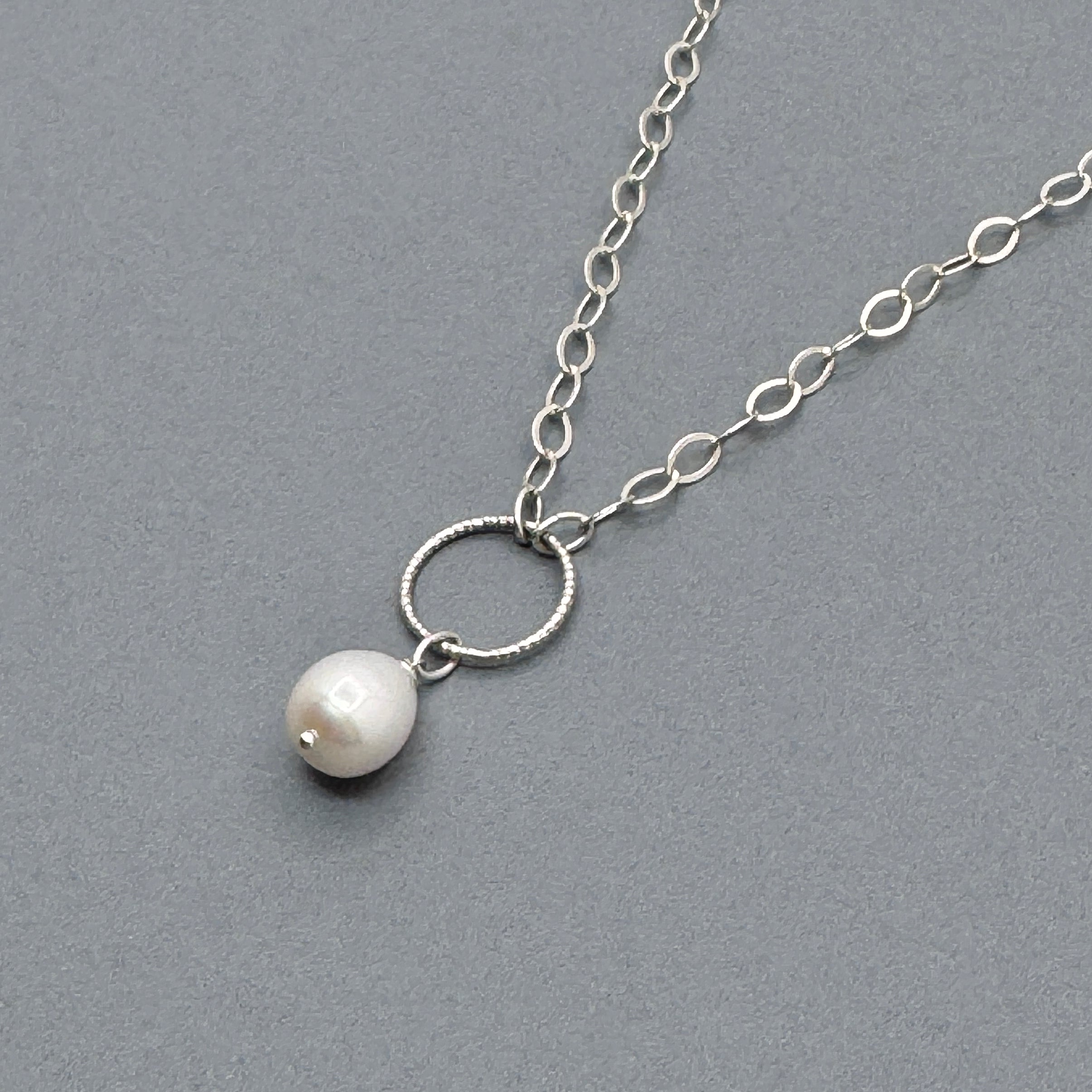 Pearl Sterling Silver Circle Pendant Necklace