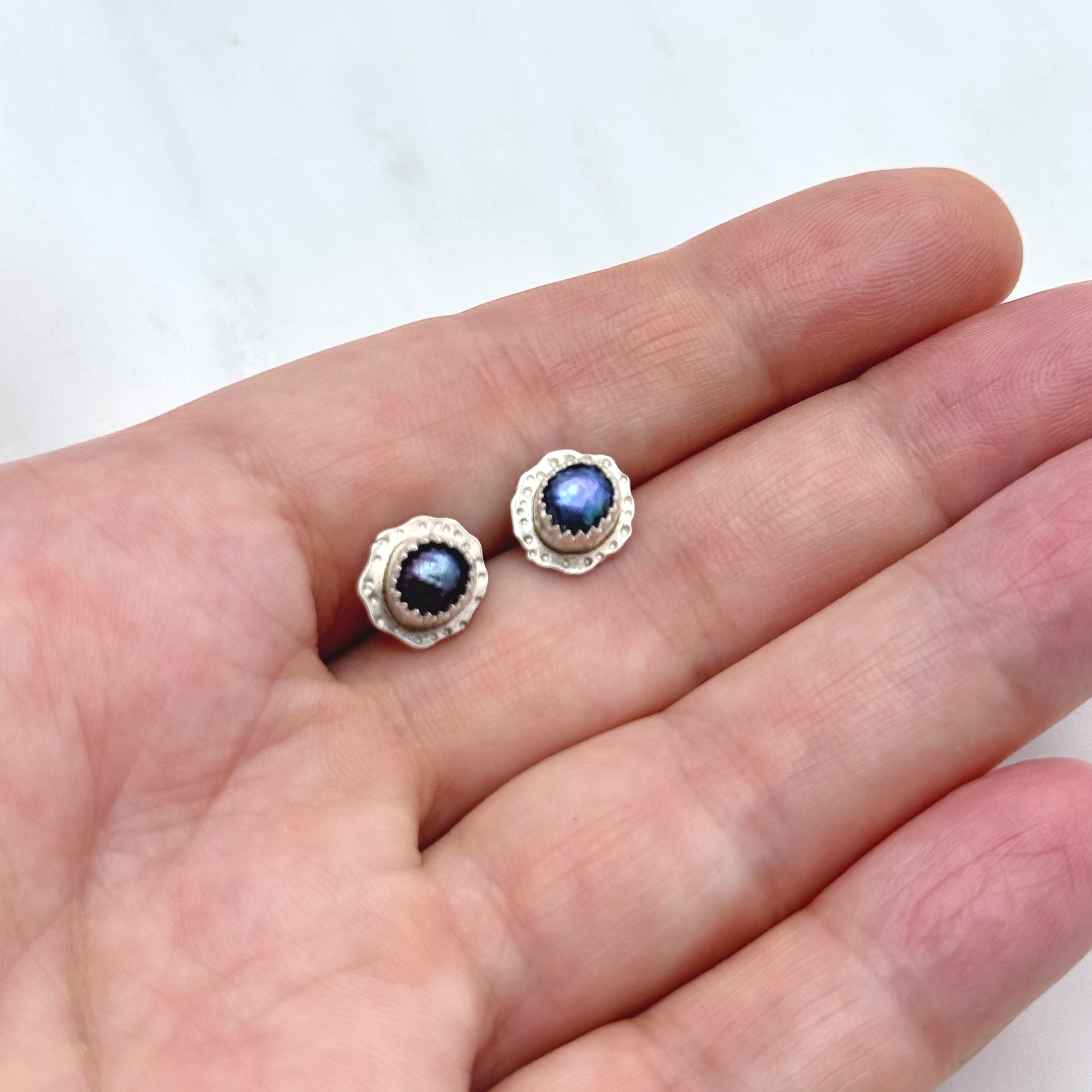 Black Pearl Textured Silver Stud Earrings