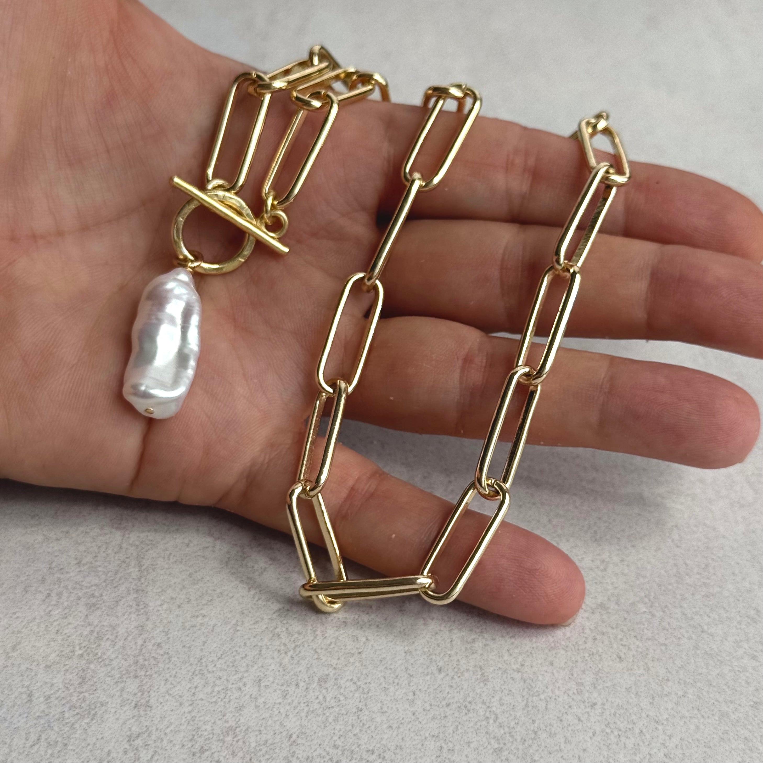 Bold White Baroque Pearl Paperclip Necklace