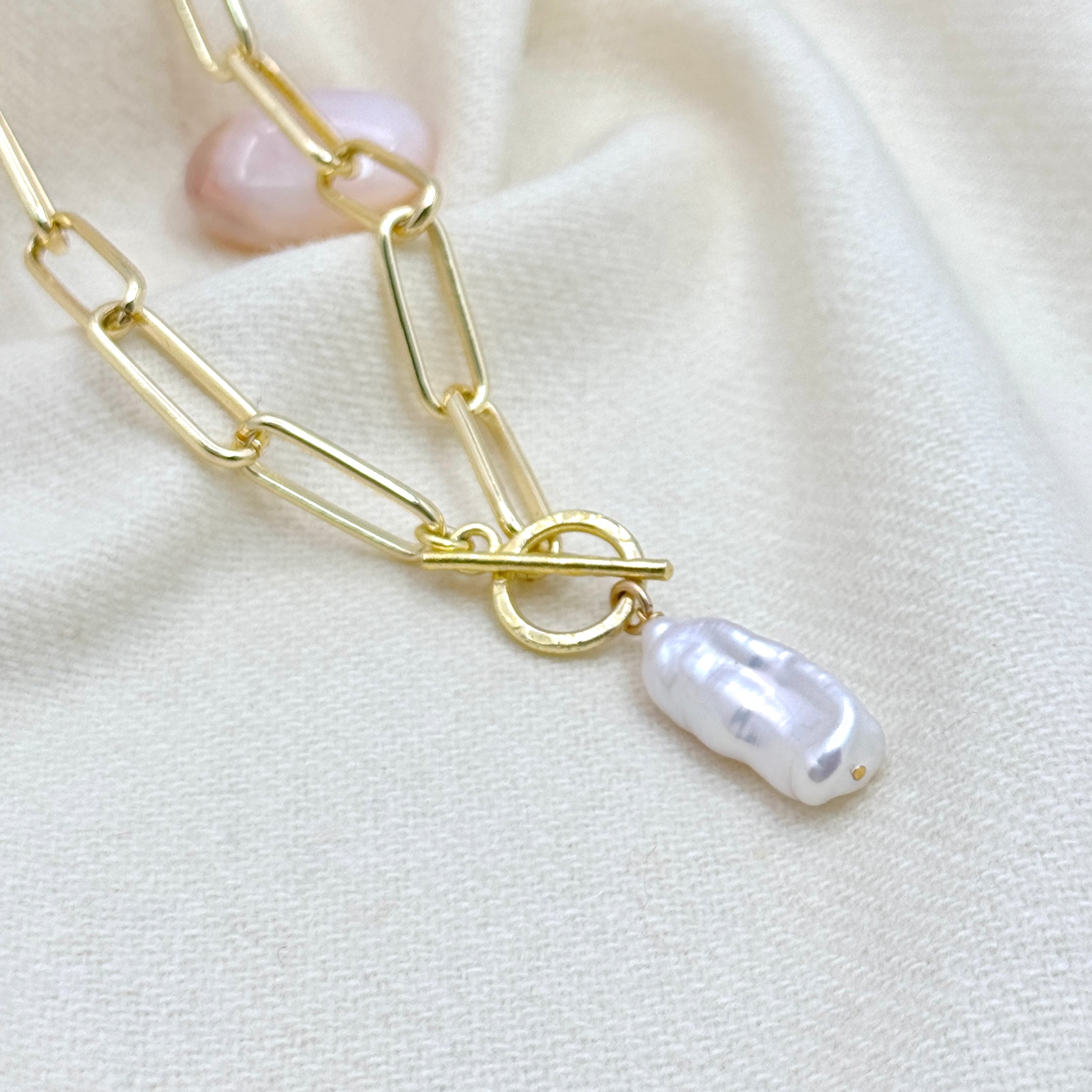Bold White Baroque Pearl Paperclip Necklace
