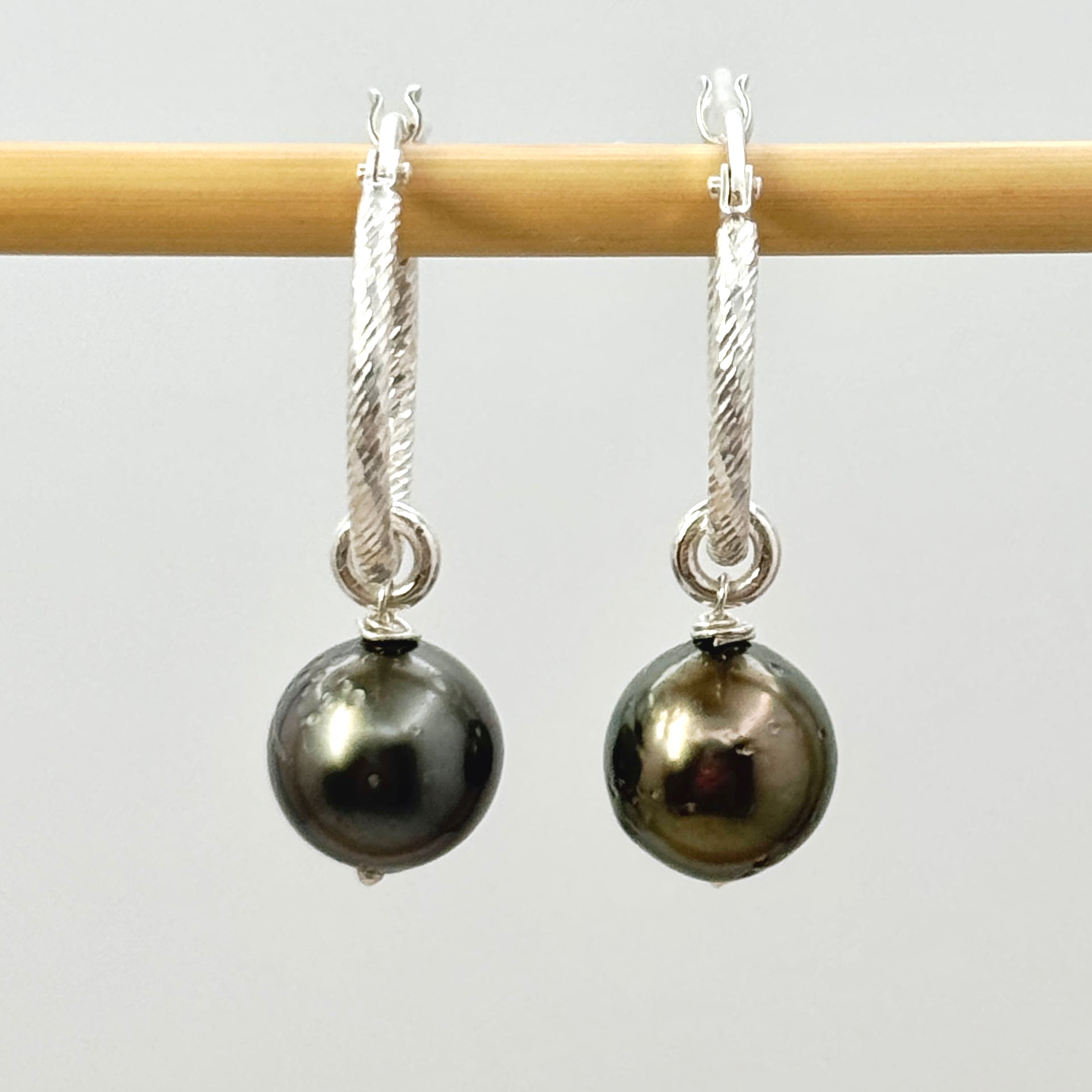Tahitian Pearl 925 Silver Huggie Earrings